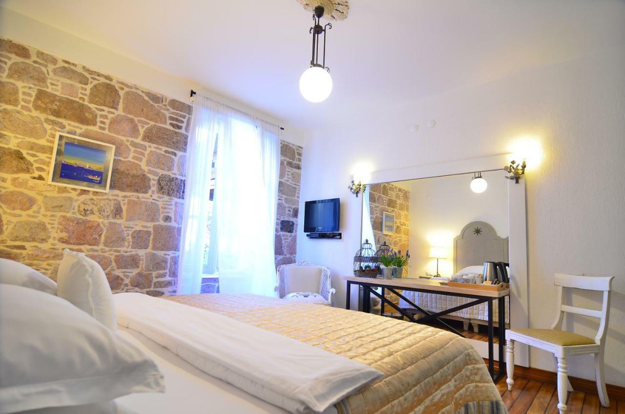 Cunda Lena Otel Ayvalı Exteriér fotografie